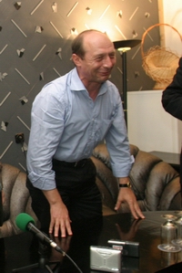 Basescu- demolator de guverne si scandalagiu de meserie