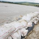 Ministerul Mediului: S-au alocat 538.000 lei pentru Săuceşti, dar digul nu a rezistat