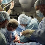 PREMIERĂ MEDICALĂ INCREDIBILĂ: Primul transplant de patru membre