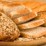 Pâinea, plină de aditivi alimentari. Ce E-uri conţine şi care sunt recomandările nutriţioniştilor