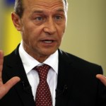 Basescu, demisie pentru Constitutie