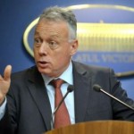 Laszlo Borbely a demisionat din funcţia de ministru al Mediului