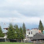 Manastirea „Înălţarea Domnului“ de pe Valea Trotuşului se înalţă din nou
