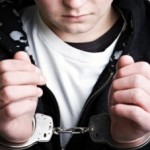 Bacau: Minor cercetat în stare de arestare preventivă