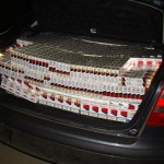 684 pachete de ţigări şi un AUDI A6, confiscate de inspectorii vamali