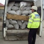3000 de kg de porumb, transportat fără documente legale, confiscate