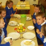 Comisia Europeană face recomandări: Elevii, educaţi să mănânce sănătos