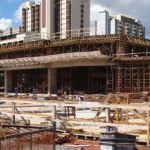 Investitorii străini avertizează: Impozitul pe construcţiile speciale va crea distorsiuni majore în economie