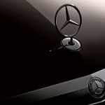 Mercedes foloseşte tehnologia Tesla pentru a concura cu liderul BMW pe piaţa maşinilor electrice