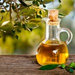 Tratamente naturiste cu ulei de măsline pentru păr și ten