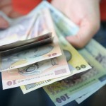 Salariul minim brut pe țară crește la 1.050 lei/lună de la 1 iulie