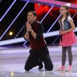 O elevă a Palatului Copiilor Bacău cântă pentru a doua oară  pe scena emisiunii Next Star