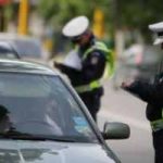 Depistat de poliţişti după ce a condus cu permisul suspendat