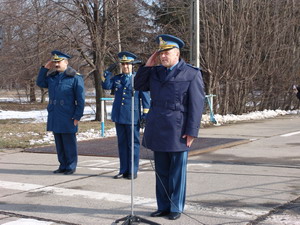 Comandorul Bahneanu a trecut oficial la manşa aviatorilor bacauani