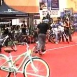 Biciclete scumpe şi acrobaţii la primul Bike Expo din România