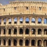 Trei bucăţi de mortar au căzut din Coloseum