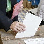 Românii cred că alegerile sunt fraudate