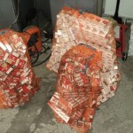 1. 269 pachete de ţigări de contrabandă şi un BMW confiscate
