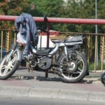 Motoseni: Depistat de poliţişti în timp ce transporta ţigări de provenienţă Republica Moldova