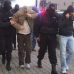 Buhuşi: Patru tineri reţinuţi pentru ultraj contra bunelor moravuri şi tulburarea ordinii şi liniştii publice