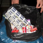 Depistat cu 733 de pachete de țigări pe care le aveau asupra lor pentru a le vinde în Târgul din Răcăciuni