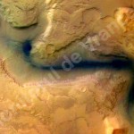 Imagini SPECTACULOASE cu albia unui fost râu de pe Marte