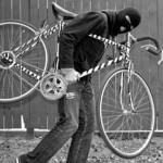 Cercetat după ce a furat o bicicletă