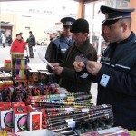 Articole pirotehnice destinate comercializării, confiscate de polițiștii băcăuani