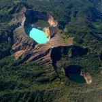 Impresionante lacuri formate în cratere vulcanice