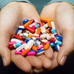 Studiu: Spitalele folosesc încă prea multe antibiotice