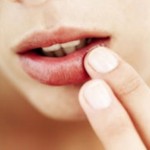 Tratamente naturiste pentru buzele crăpate