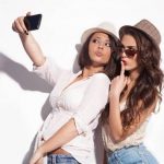 Ce vrem să transmitem când ne facem un selfie