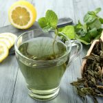 Ceaiul verde: dezavantaje consumului în exces, pentru sănătate